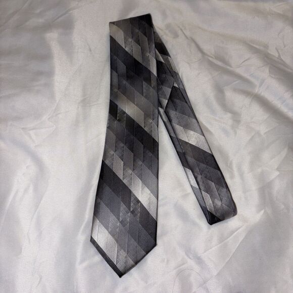 VAN HEUSEN MENS TIE GRAY & WHITE 3.25 X 57 EUC - Picture 1 of 6